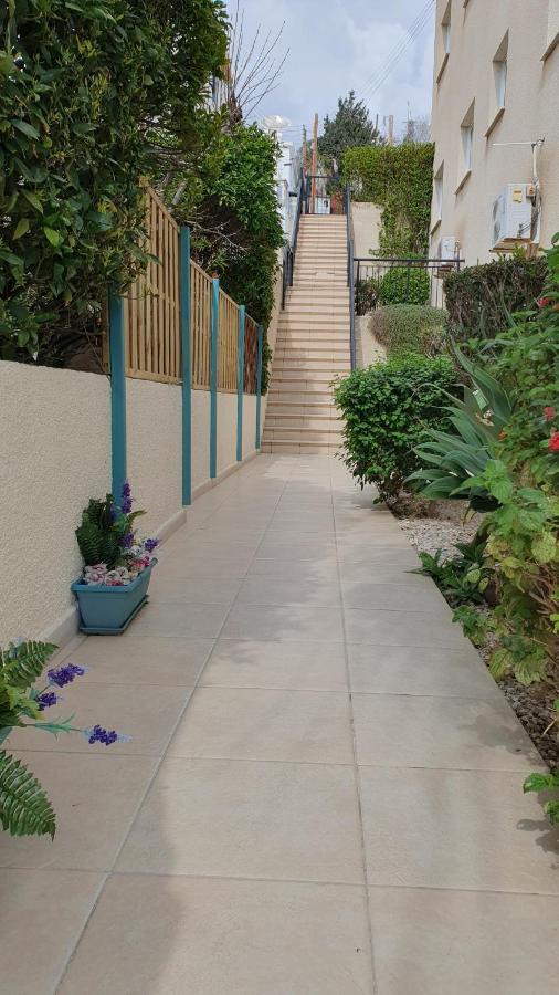 Peaceful Apartment With Double Bed - Oak Breeze Πάφος Εξωτερικό φωτογραφία